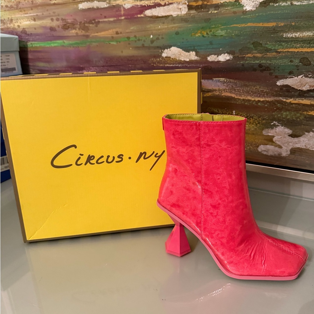 Circus NY Women's Pink Ankle Boots